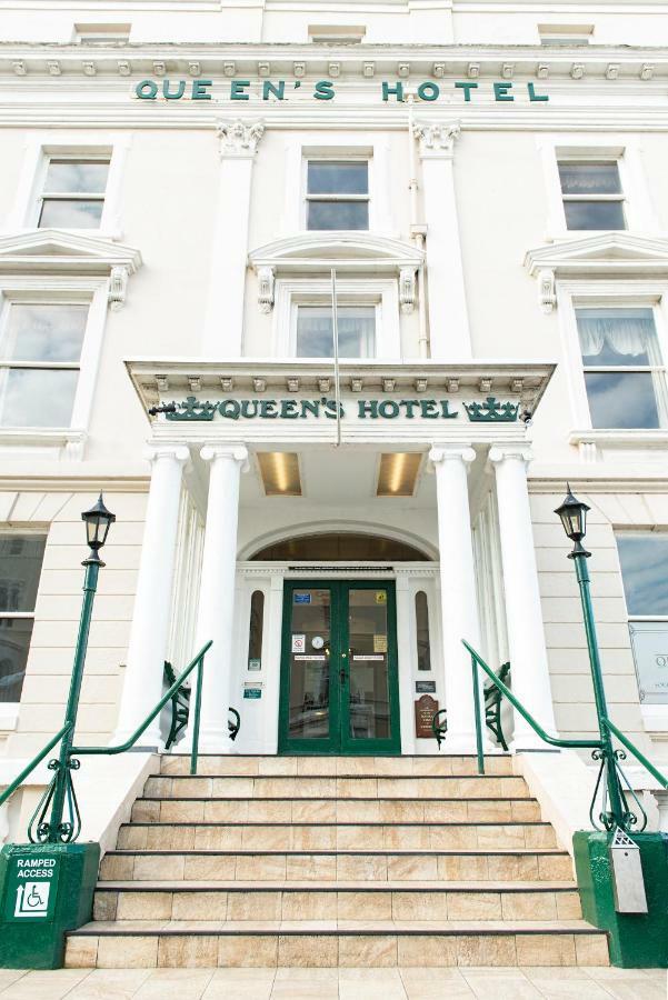 Queens Hotel Llandudno Esterno foto