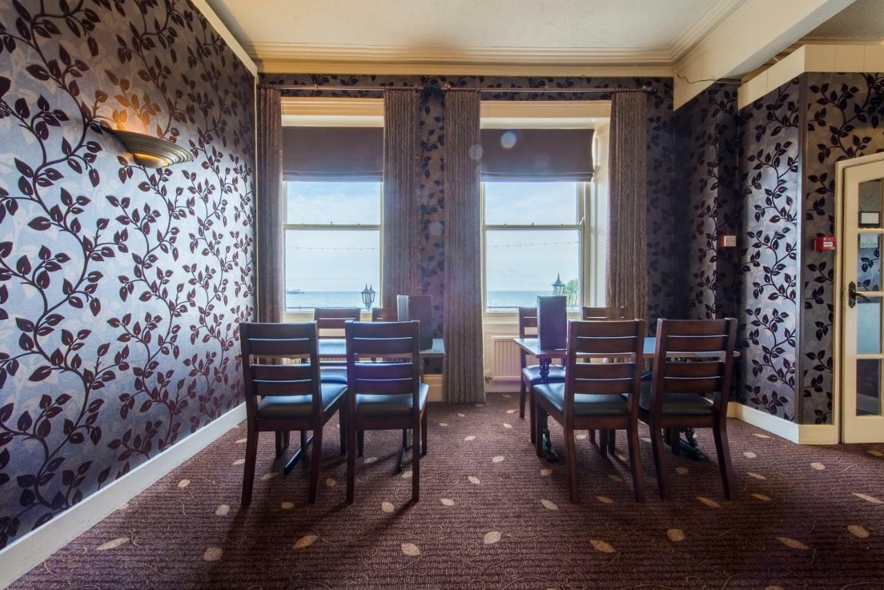 Queens Hotel Llandudno Esterno foto